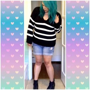 H&M Black and White Striped Slouchy Sweater SizeXL